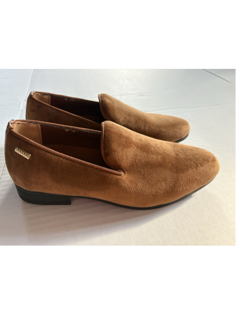 UUBARIS Mens Loafers Dress Shoes Slip On Faux Velvet Suede Brown Size 6 EUC